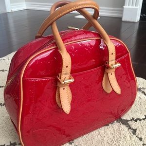 Authentic LV Summit Drive Pomme D’Amour Vernis bag